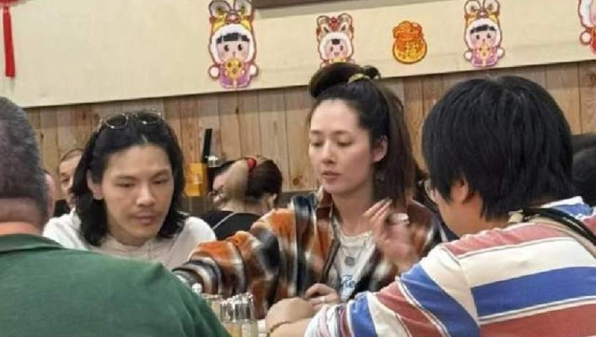 2025年澳门正版资料免费下载,金价疯涨 有人跨城排队1.5小时买金,作答解释落实的民间信仰_枚举版V11.43